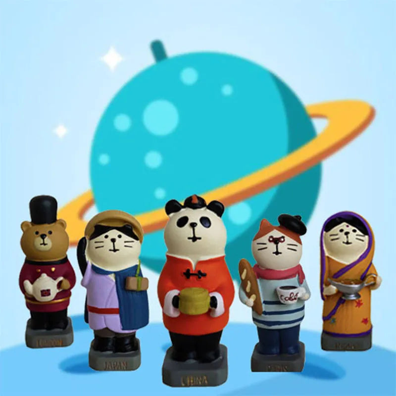 Statue of Liberty travel around the world cat resin craft figurine in cartoon style on a shelf
