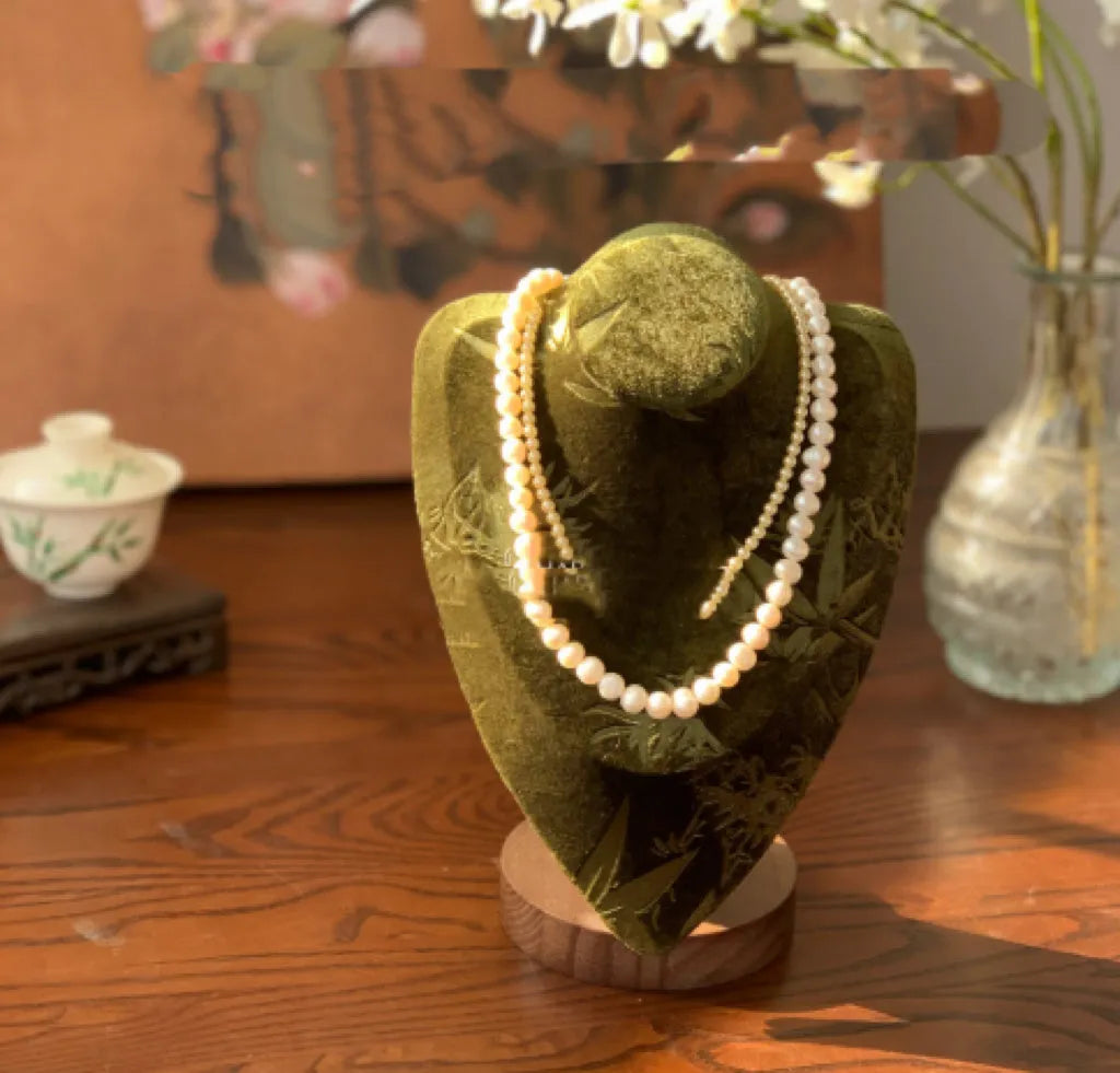 Solid wood walnut necklace display stand with hand-painted bamboo ink painting design