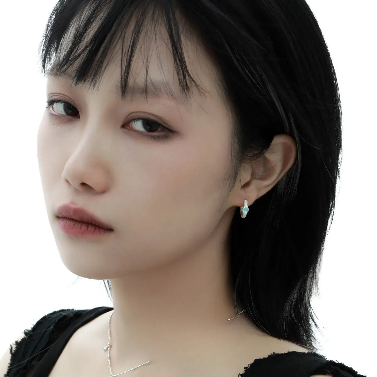 925 silver geometry ear clip with burnt silver electroplated colour and round design elements