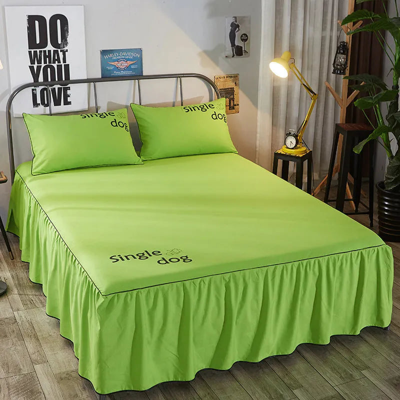 Beauty bed cover and brushed bed skirt in breathable sanding fabric, with nine colour options and multiple sizes