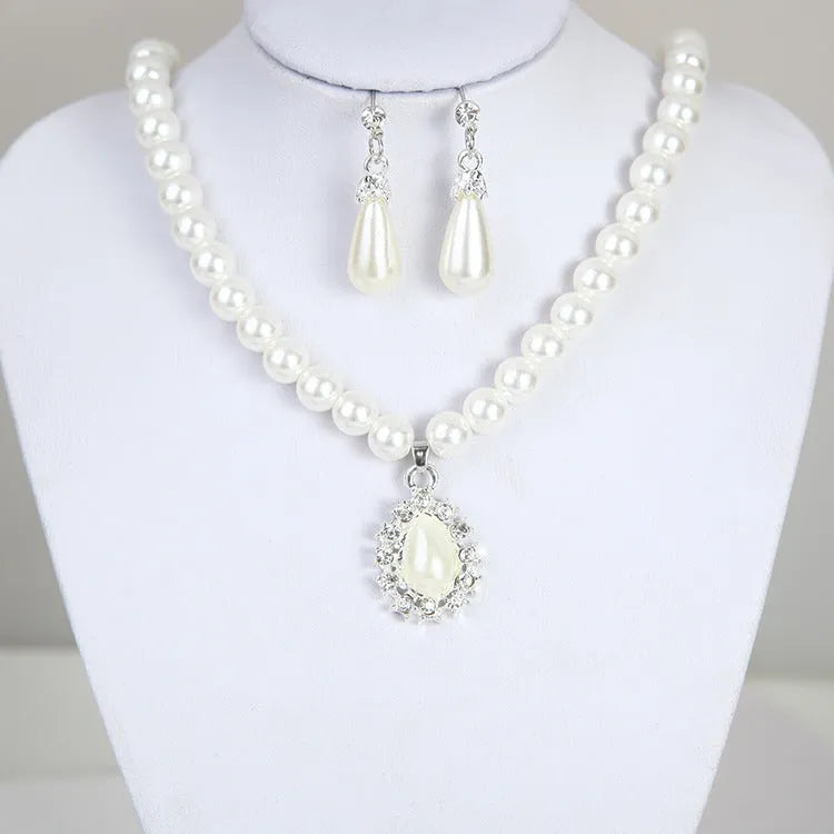 Pearl necklace set for women with alloy drop pendant and water wave chain in photo color