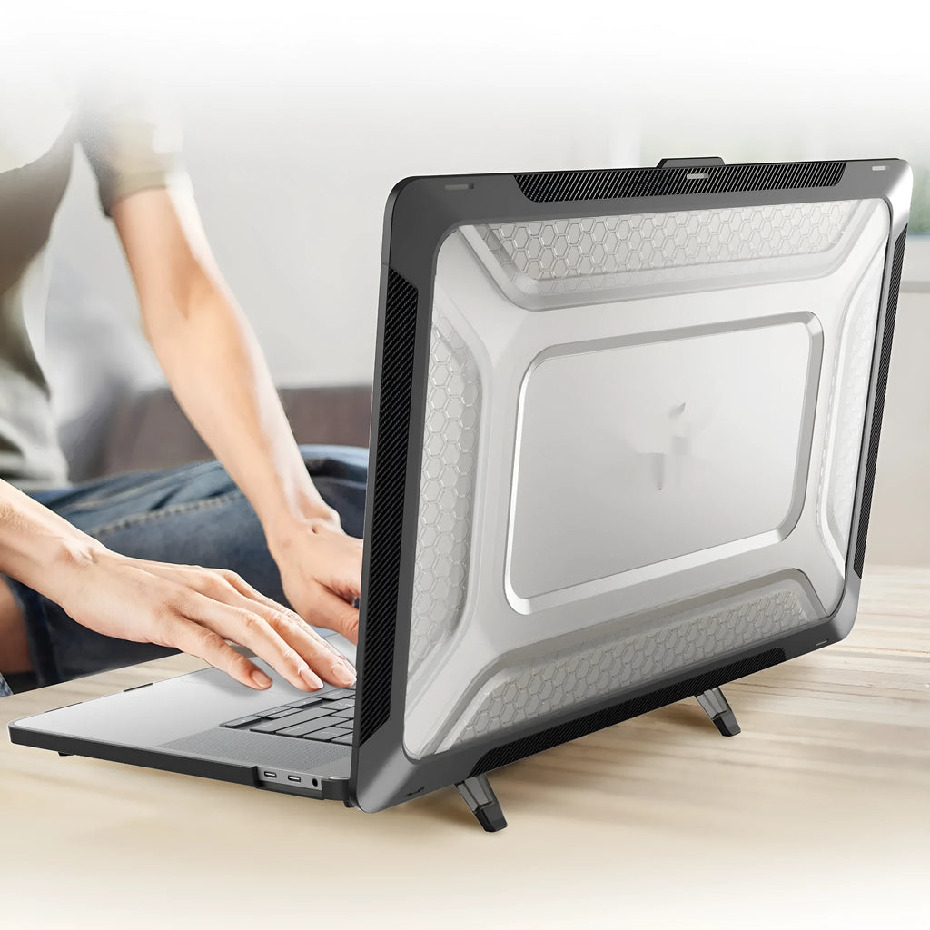 Hard plastic protective shell case for Apple MacBook laptop in four colour options.