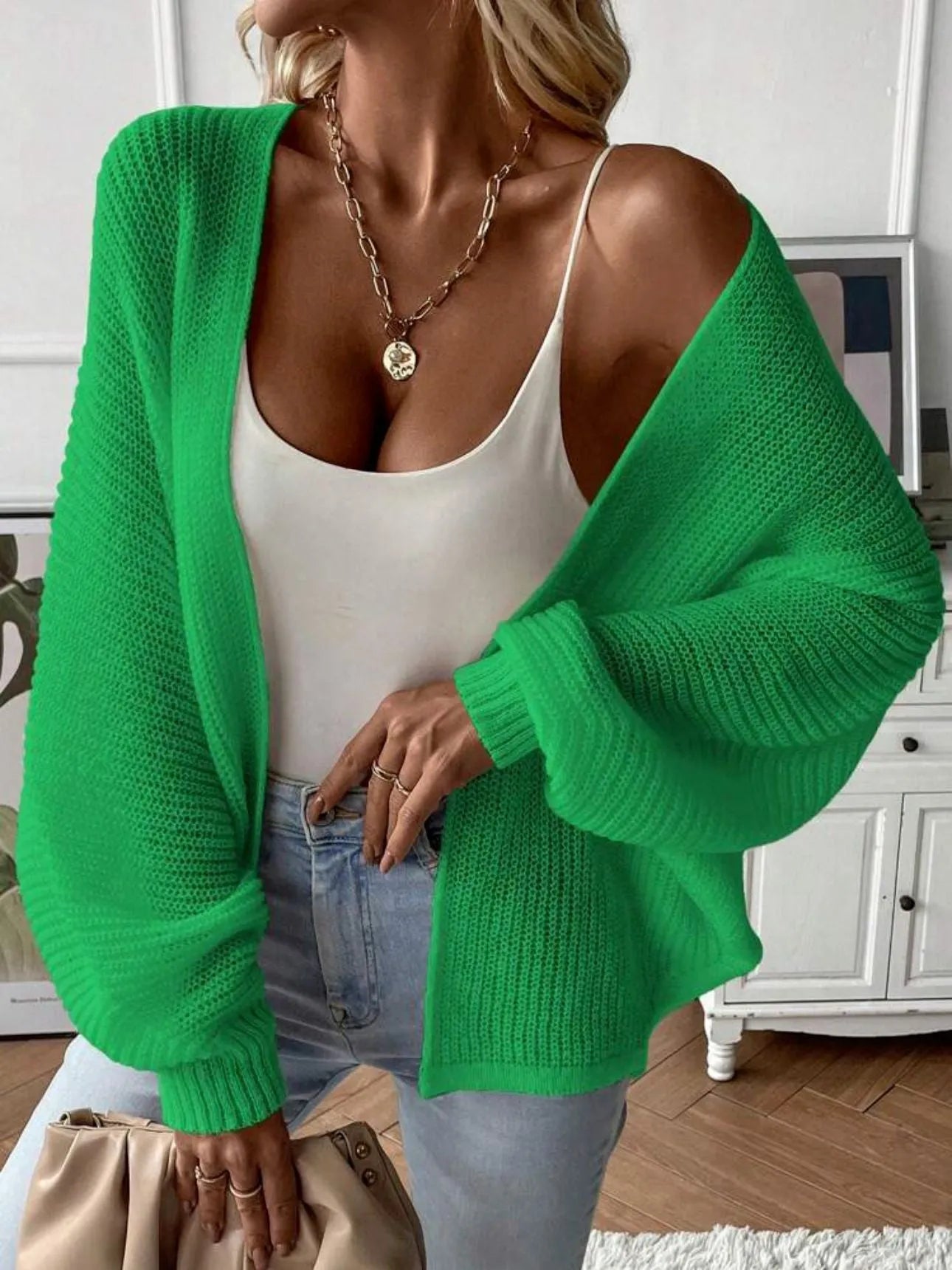 Loose fit batwing sleeve cardigan in solid colour thin polyester fabric