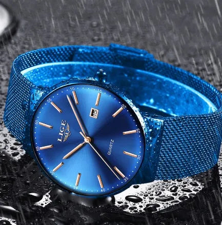 Men's stainless steel wristwatch showing 40mm dial with all-black, all-blue, and black-blue colour options