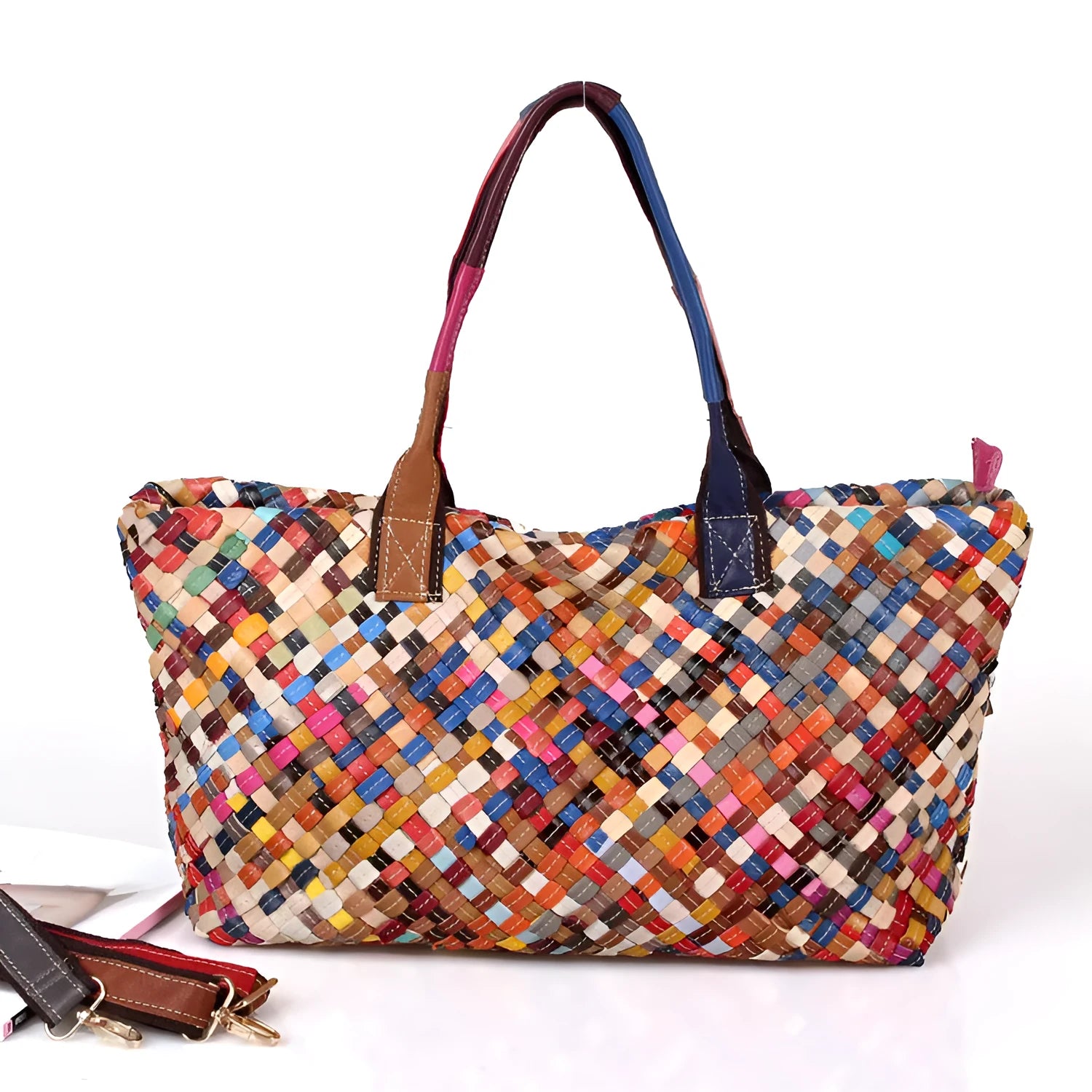Hand-woven leather shoulder bag for women in multicolour with zip closure and crossbody strap