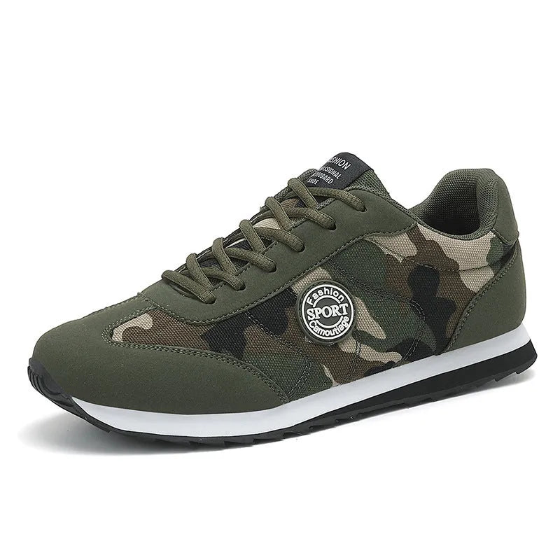 Men's and women's low-top camouflage running shoes with suede upper and foam sole