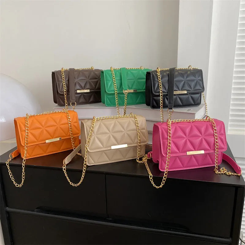 Women's casual retro messenger bag in PU leather, horizontal square shape, stitching details, available in six colours including black and khaki