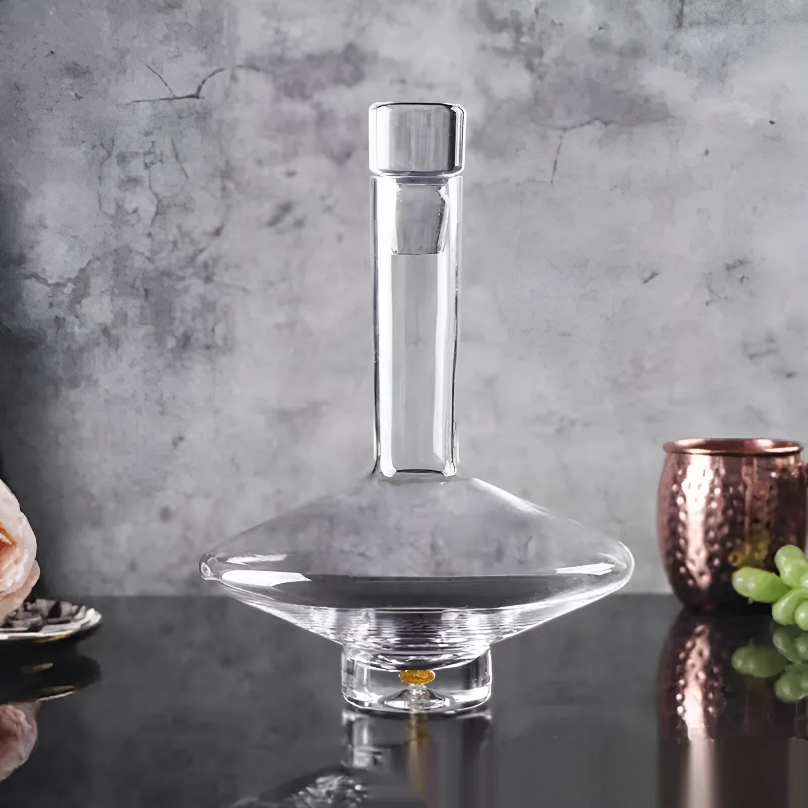 Modern simple glass wine set single cup in one colour option for home bar display