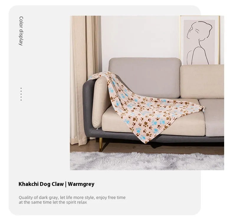 Cartoon anime pattern pet blanket with double-sided flannel construction in blue dog or dog's paw designs