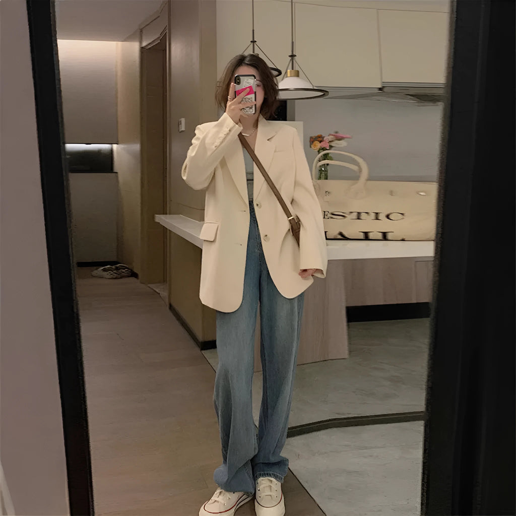 Korean style small suit jacket in polyester fabric with chest pocket and regular long sleeves