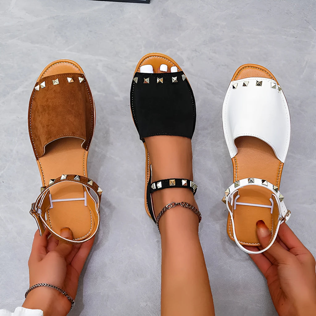 Women's Roman sandals with buckle fastening, fish-mouth toe, and frosted PU upper in beige
