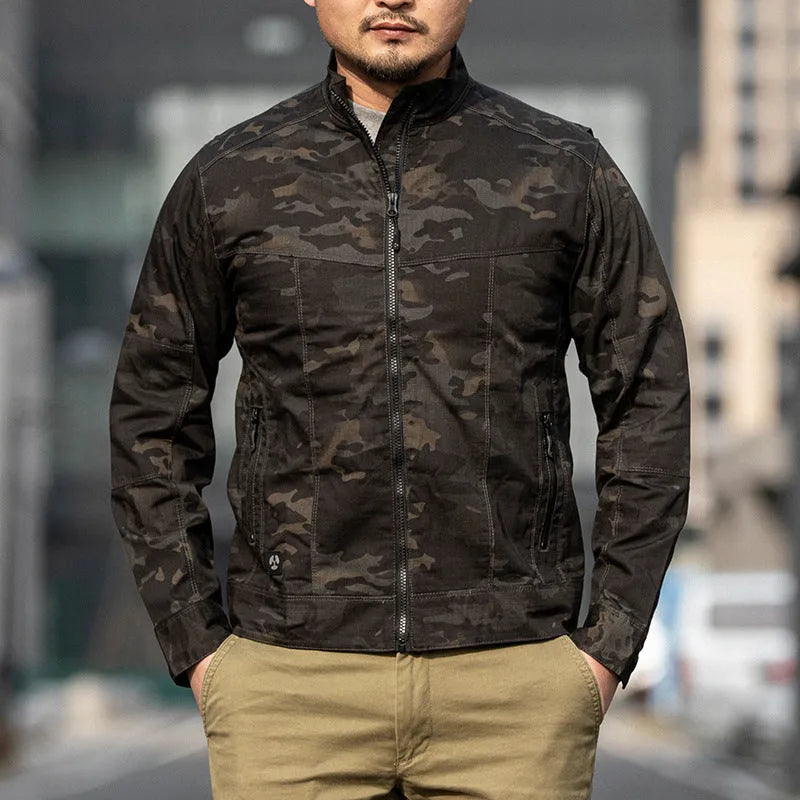 Men's tactical camouflage coat jacket in polyester fabric for outdoor seasonal wear