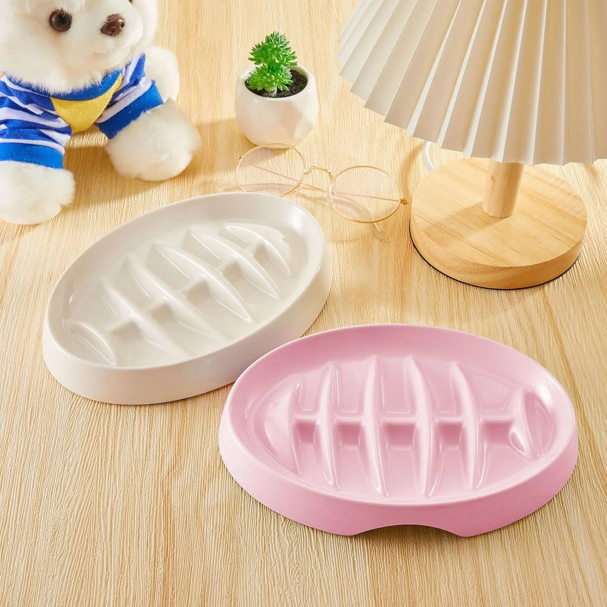 Green fishbone slow feeding plate for cats and small dogs, melamine material, 210mm size