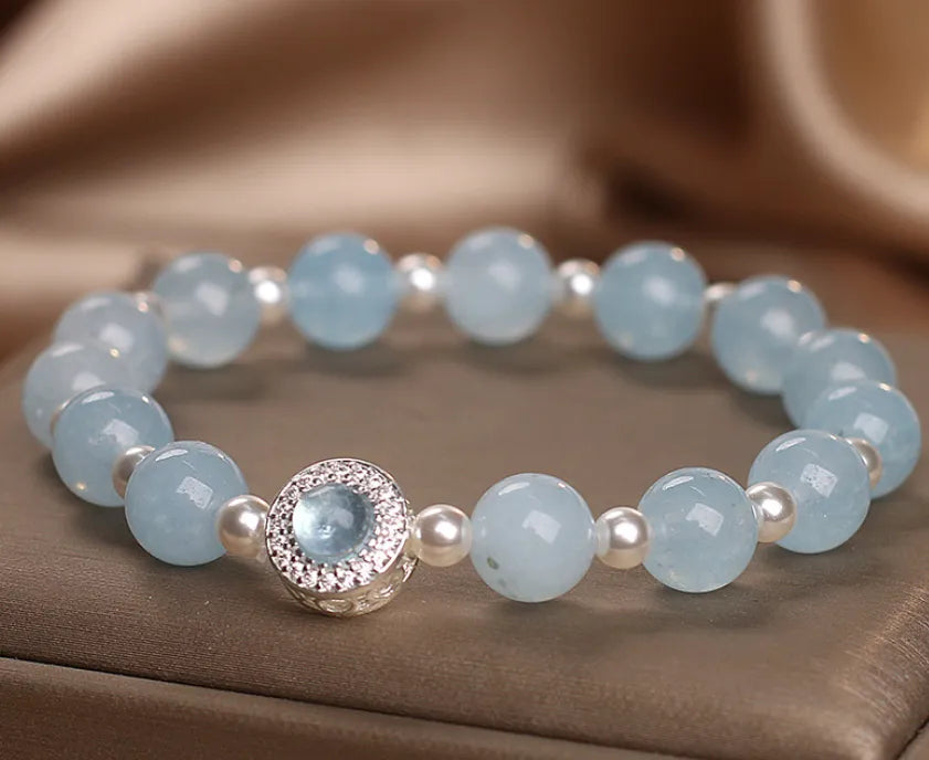 Natural aquamarine crystal bracelet for women in sky blue light luxury minority style