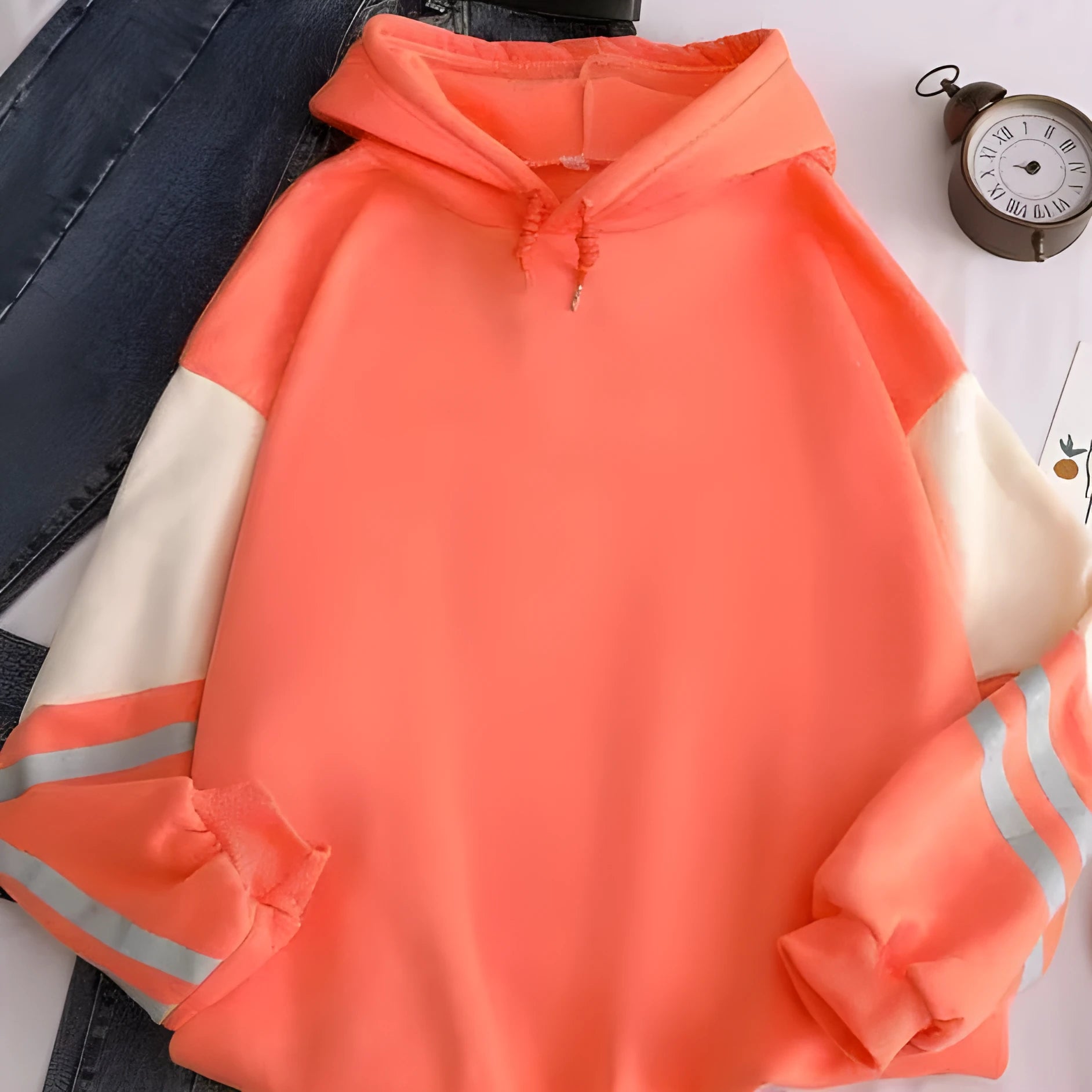 Loose casual hoodie with contrast colour sleeves and fleece lining in multiple colour options