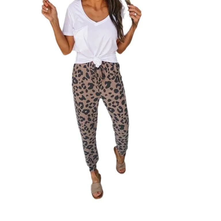 Fashionable leopard print mid-rise casual pants with pencil leg cut