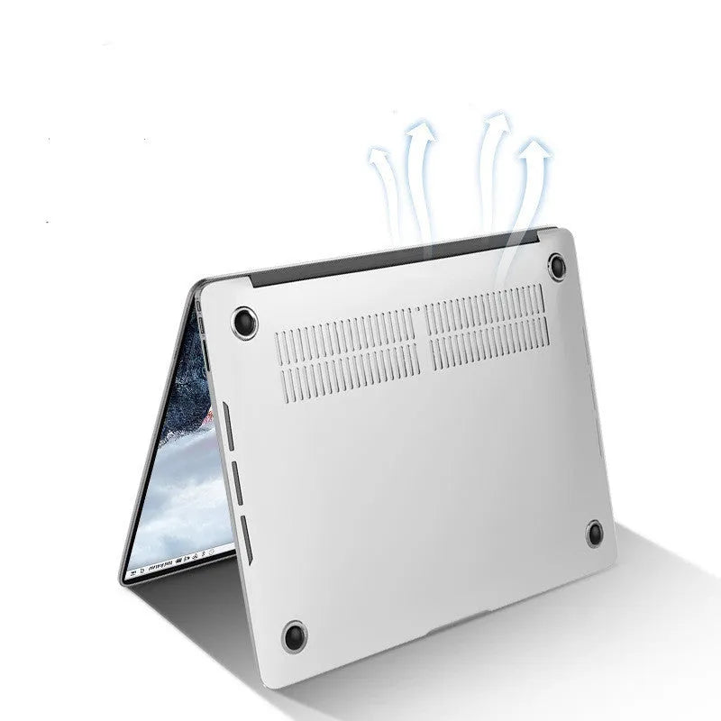 Transparent and black PC hard shell protective cases for Apple MacBook Pro 14-inch and 16-inch laptops.