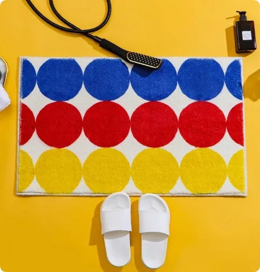Absorbent plush polka dot geometric bathroom floor mat in Happy Slippers colour, machine woven, 40x60cm size
