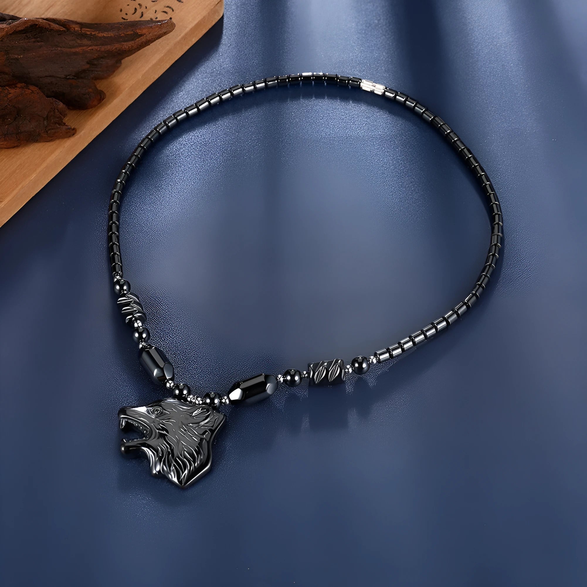 Copper wolf head pendant necklace with electroplated finish on adjustable water wave chain, colour LKNTRSN048