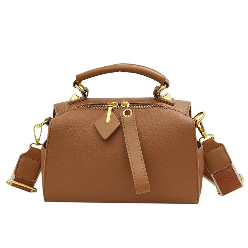Summer all-matching shoulder messenger bag in PU with slit pocket and hand holding pillow design
