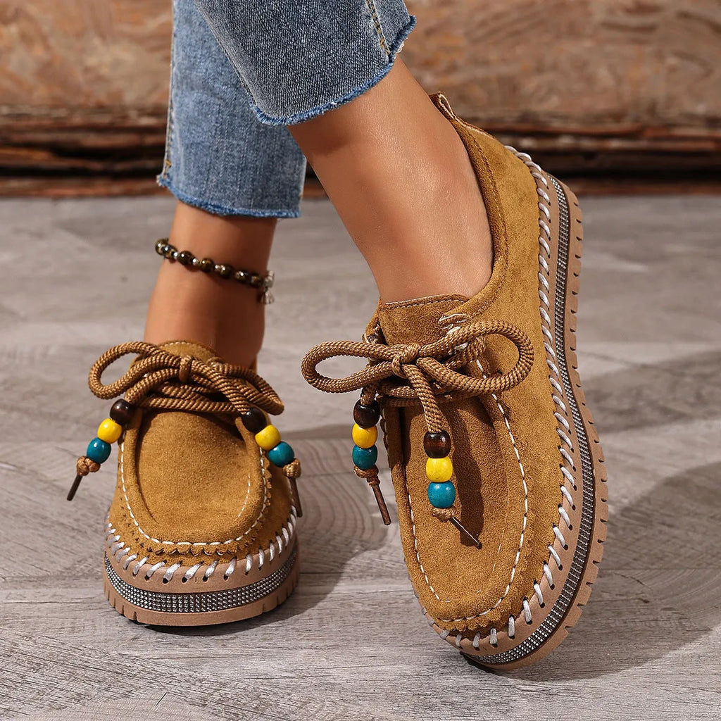 Retro full-covered women's flats in beige and camel, suede upper, thick rubber sole, lace-up, sizes 36-43