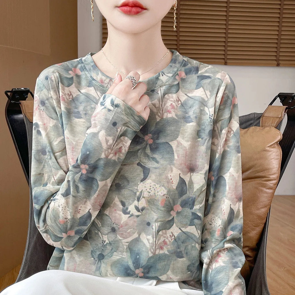 Women's round neck Tencel cotton pullover with printed floral design in regular sleeve style