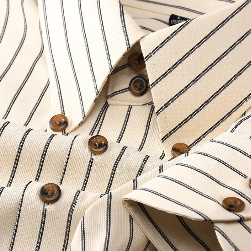 Coffee striped men's long-sleeved shirt with wool lining for business casual wear