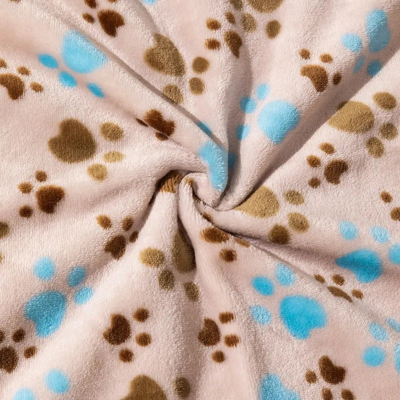 Cartoon anime pattern pet blanket with double-sided flannel construction in blue dog or dog's paw designs