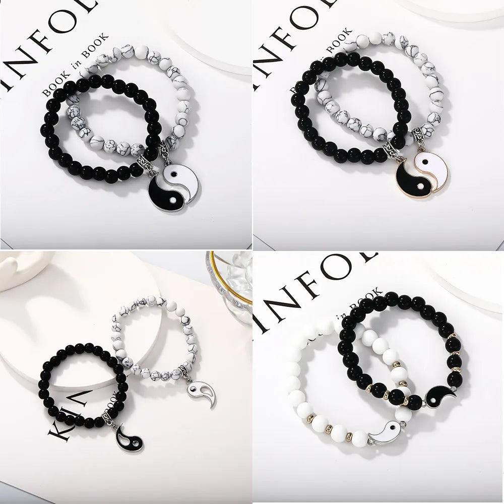 Geometric eight-diagram-shaped alloy bracelet with electroplated finish in unisex design
