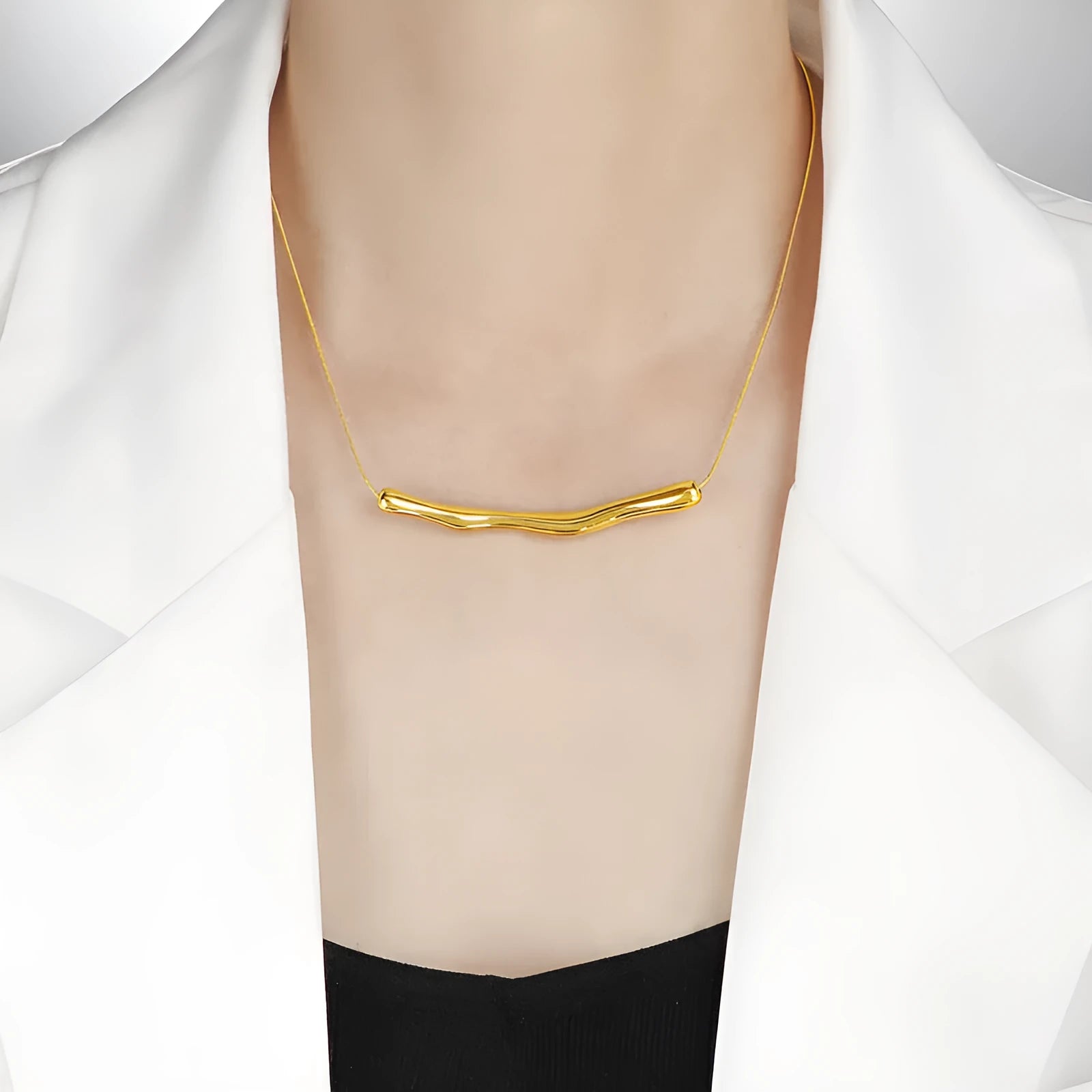 Irregular pleated titanium steel necklace for women in gold or steel electroplated finishes