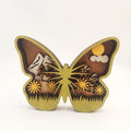 Boxwood wooden decoration – butterfly style with natural wood grain, compact 18 x 14 x 3.2cm
