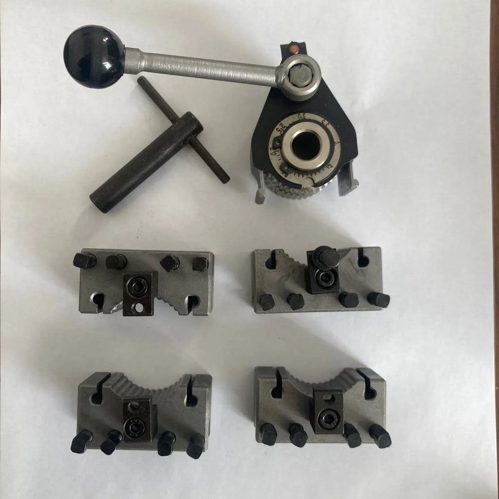 Aa type quick change tool holder for household metal lathe in alloy and iron with extra bed