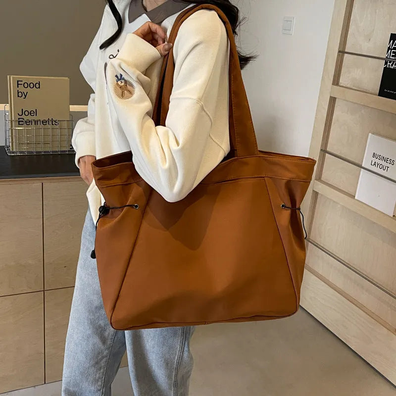 Soft folding Oxford cloth commuter tote bag in street trend style with shoulder strap