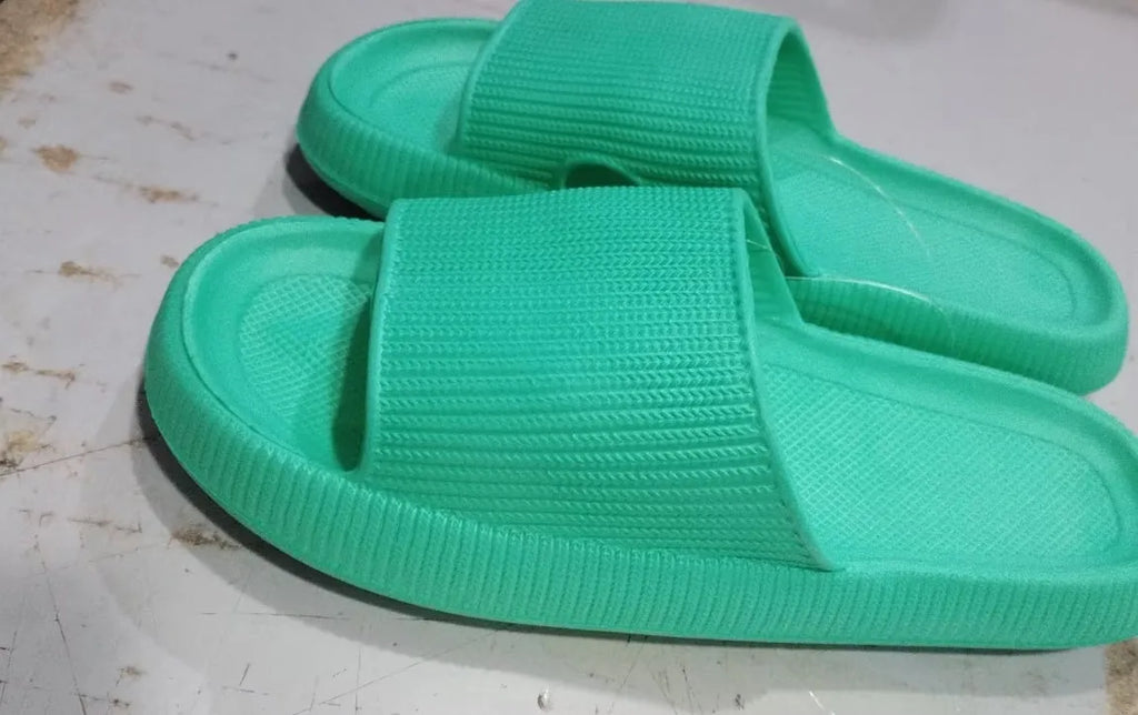 Couples soft EVA toe slippers in various colours for indoor home use