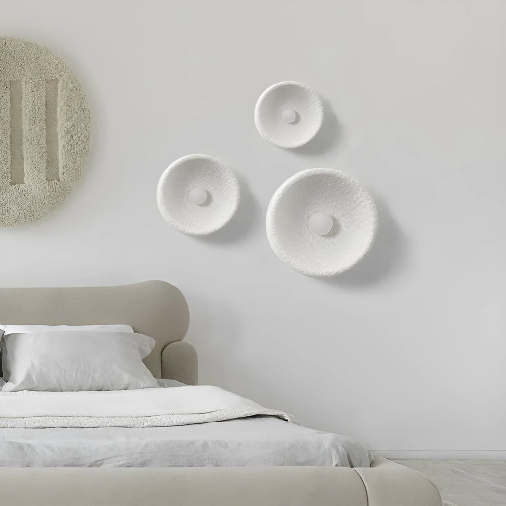 Modern Japanese-style wall lamp with a white resin shade in 20cm, 26cm, and 32cm sizes.