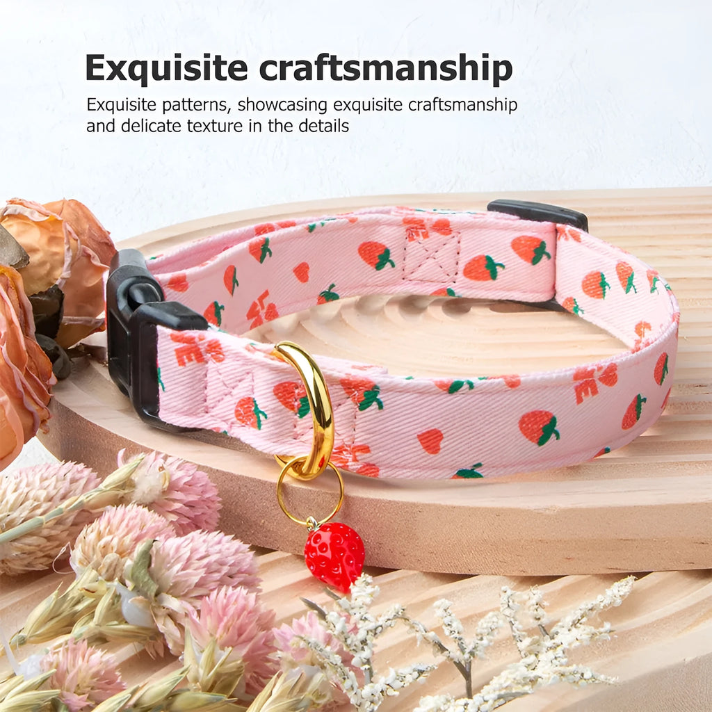 Adjustable dog collar with floral pattern in Strawberry colour on a white background