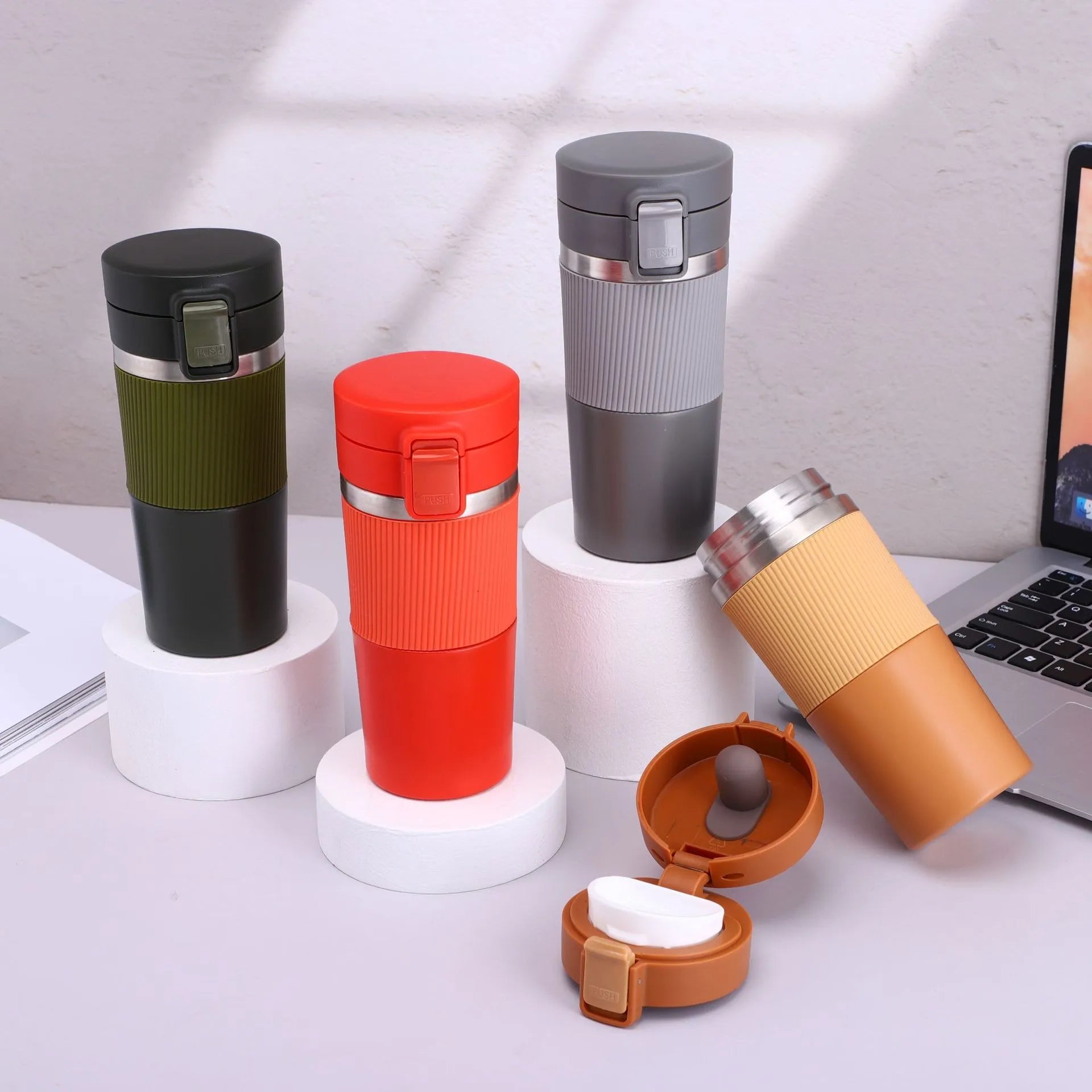 304 stainless steel vacuum portable vehicle-mounted water cup 430ml in gray with modern simplicity design