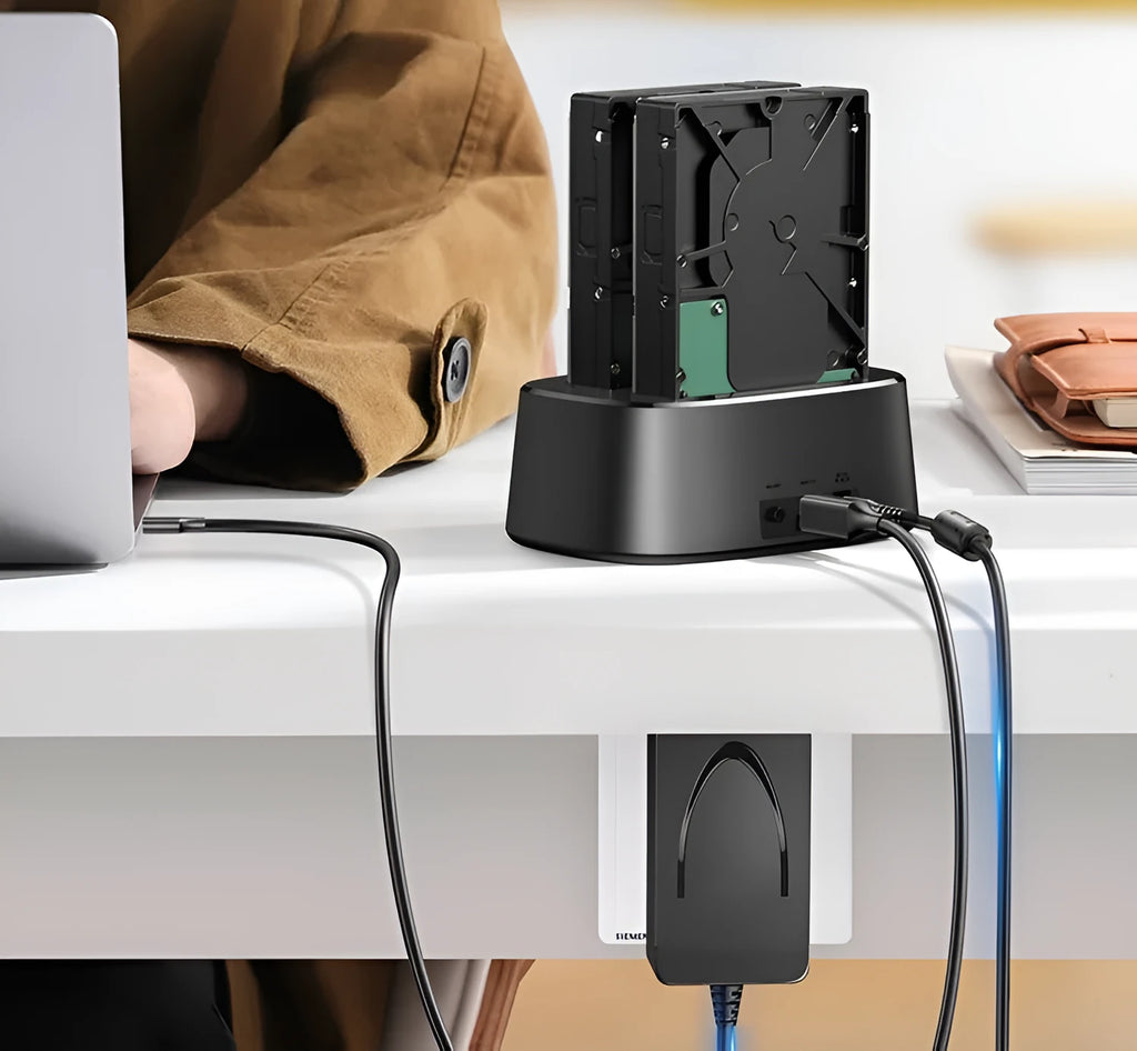 Green Link CM198 black external hard disk seat with USB and power cables