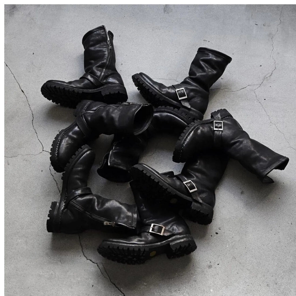 Men's dark retro Martin boots with zipper closure and round toe in black and leather black options