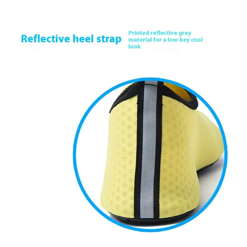 Adult unisex non-slip beach shoes in mesh fabric with elastic band and TPR sole.