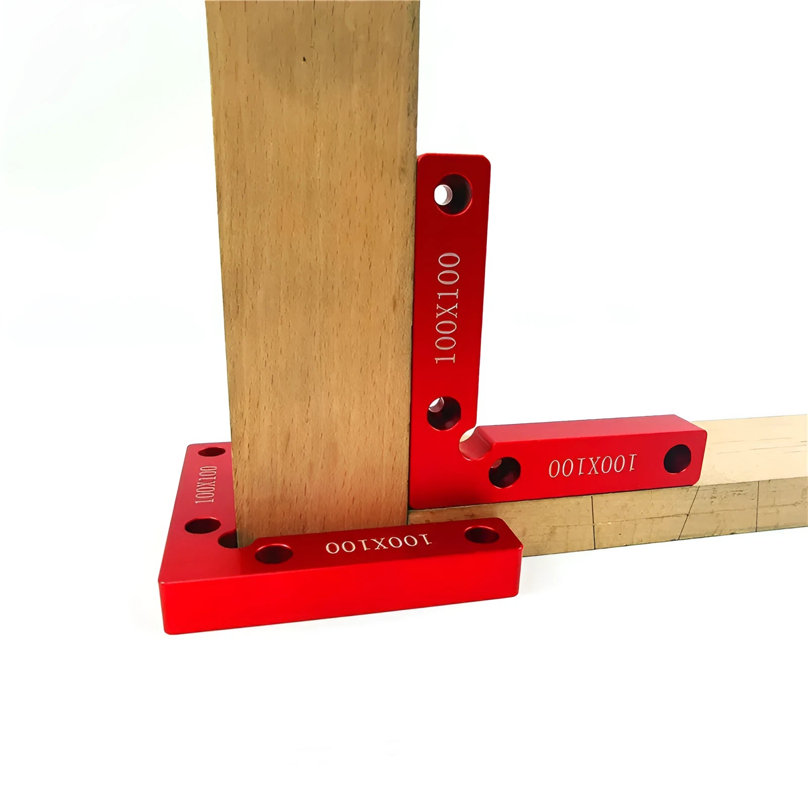 Aluminium alloy right angle positioning block for clamping a woodworking jigsaw.