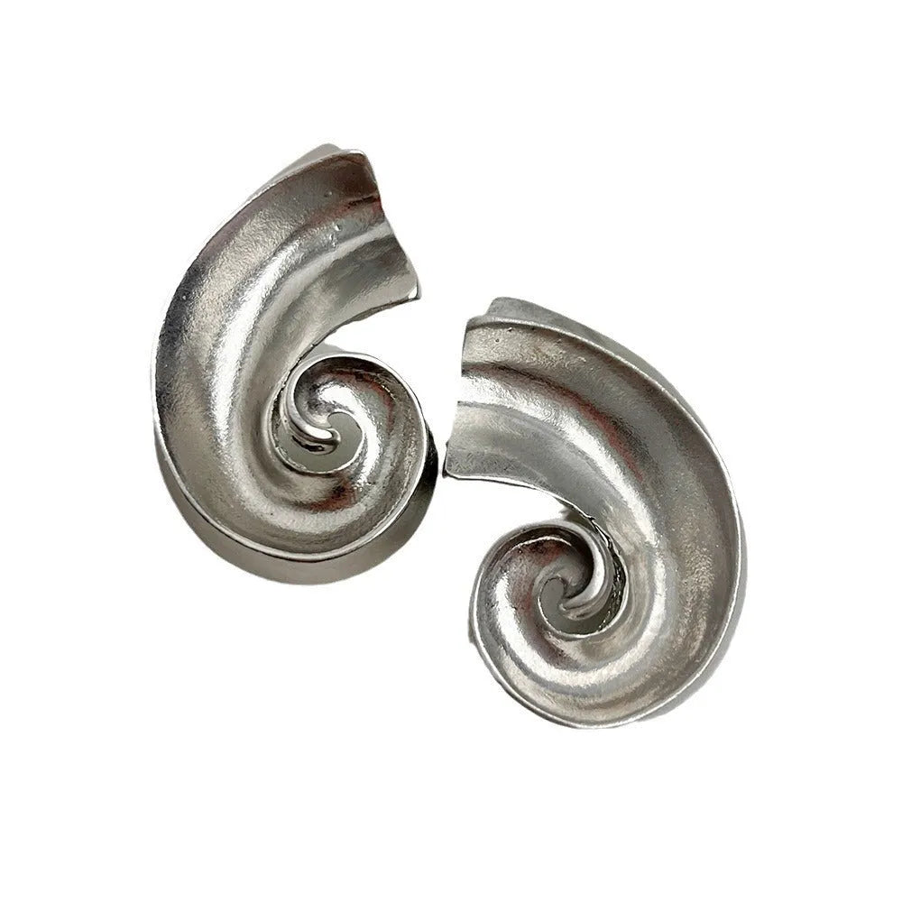 Geometric retro design women's ear studs in gold or silver electroplated finish, 5cm size