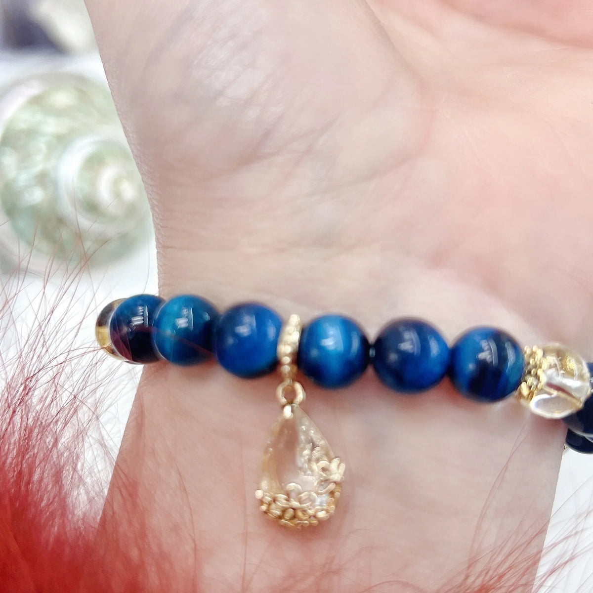 Blue tigereye drop-shaped bracelet for women with manual processing and colour-retaining finish