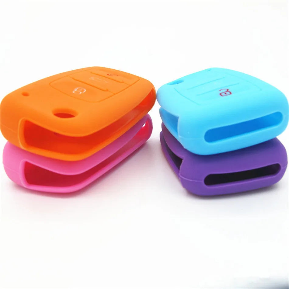 Silicone car key case in multiple colours for key protection and fall prevention