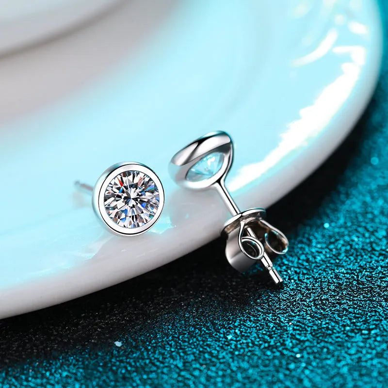 925 sterling silver gold plated women's earrings with moissanite or zircon stones in geometric or golden toad designs.