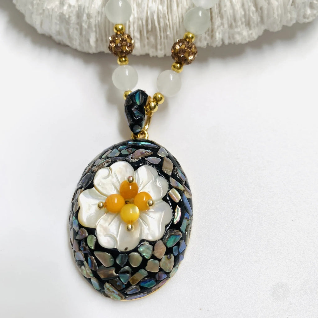 Mother-of-pearl shell necklace with rhinestone inlay, twist chain, 51-60cm, with earrings and bracelet set