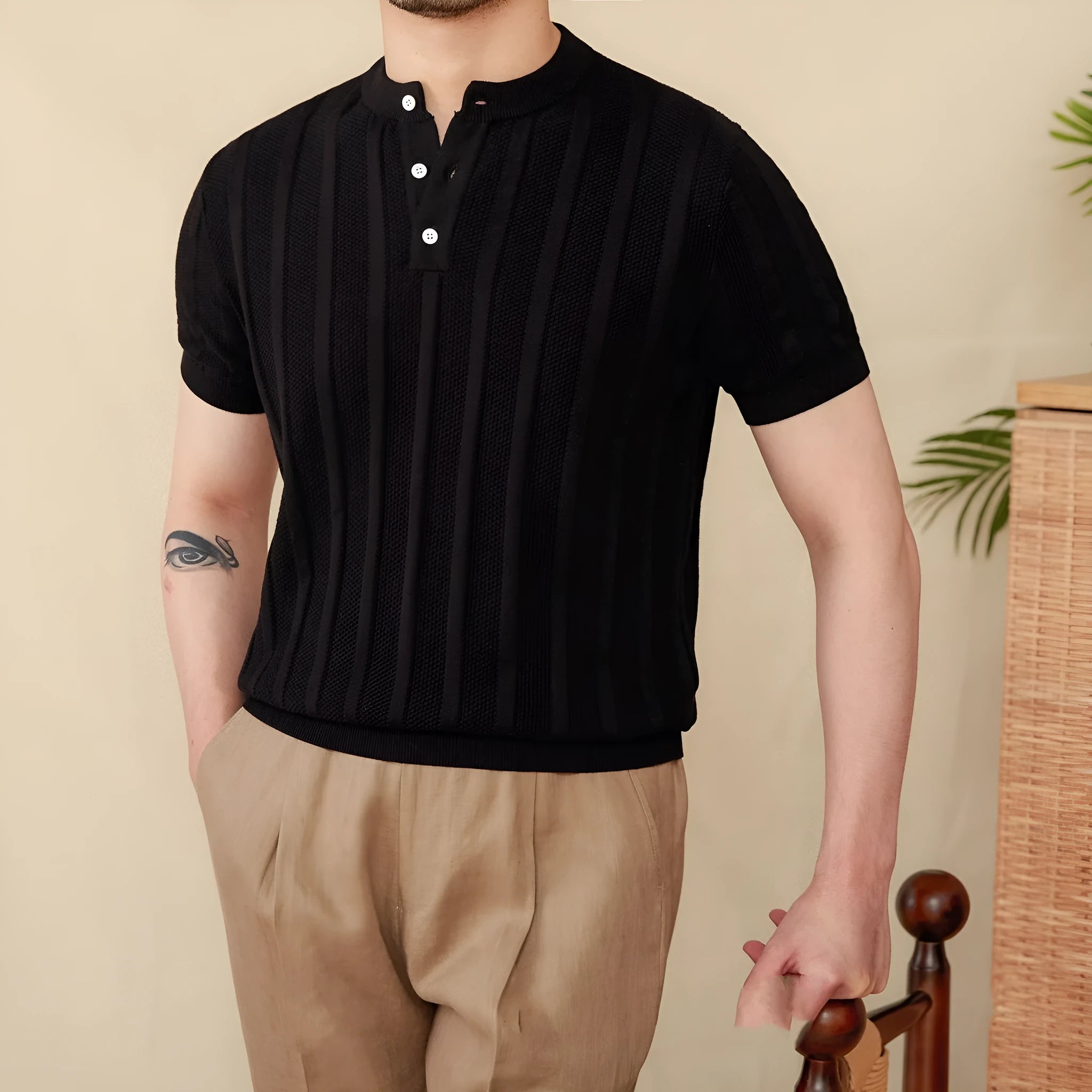 Men's 100% cotton sunken stripe Henry collar short-sleeve T-shirt in creamy-white