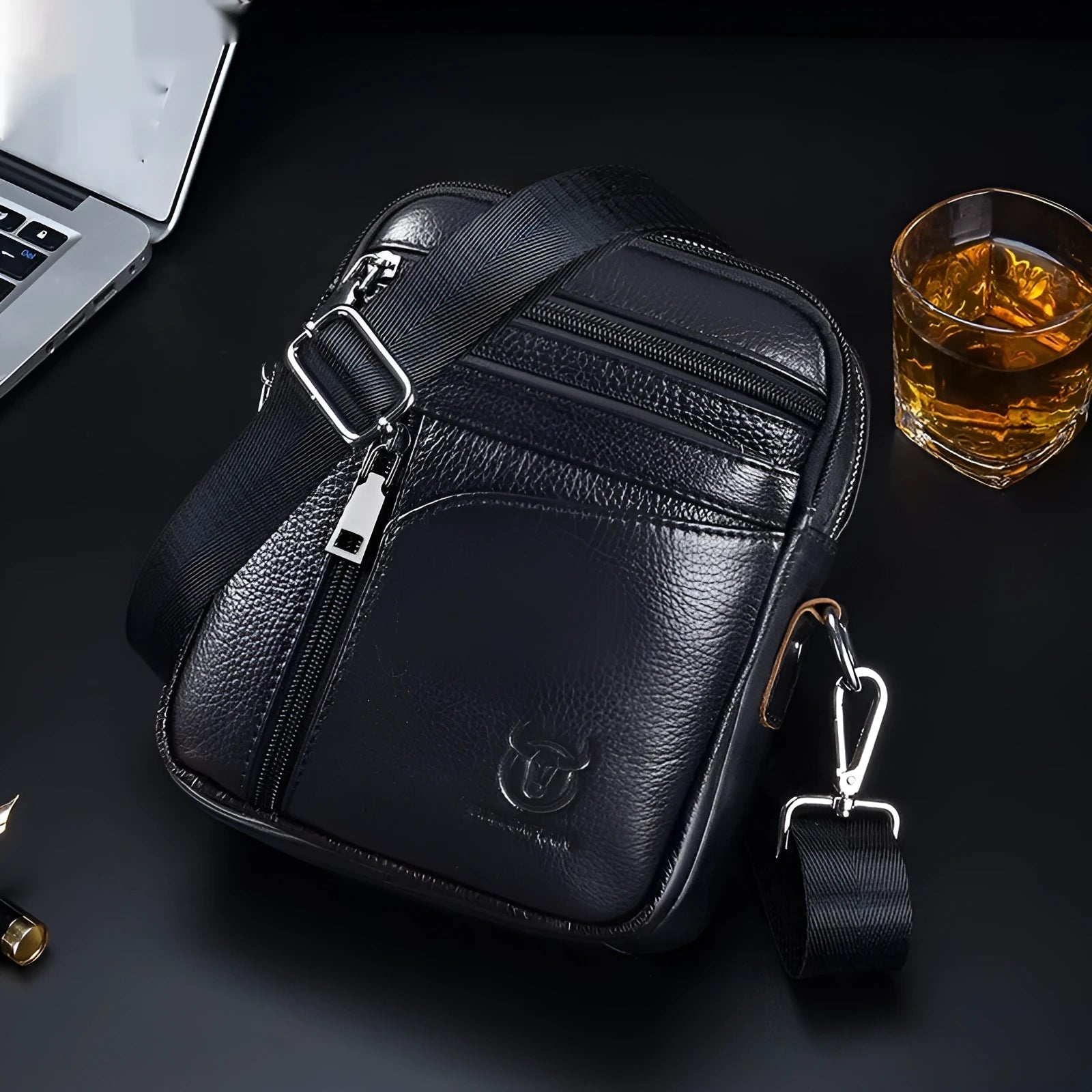 Black genuine leather men's shoulder messenger bag with retro styling
