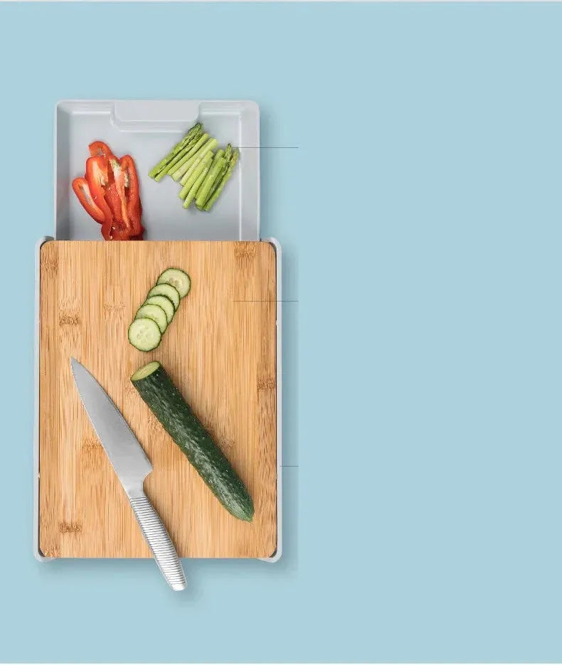 Large square bamboo cutting board measuring 32.5 by 24.5 by 4.8 cm for chopping