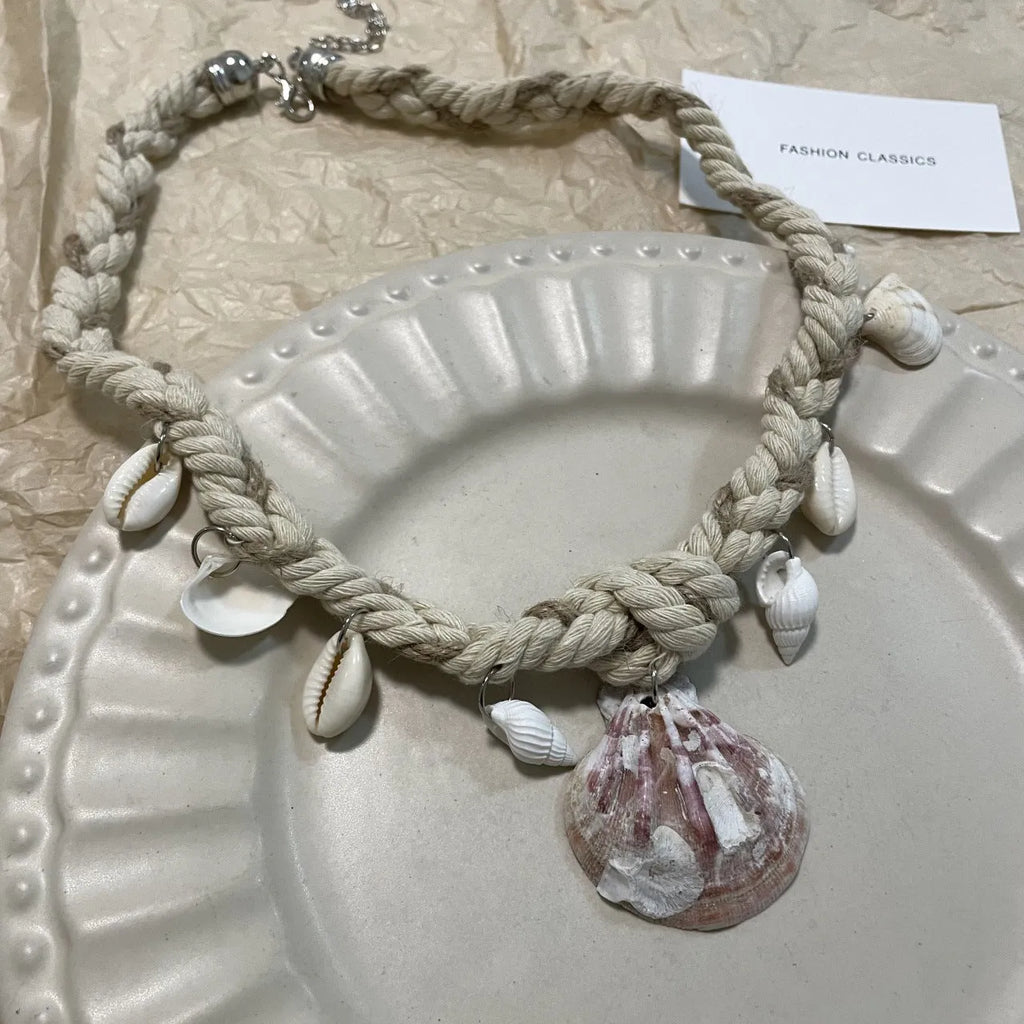 Fashionable casual shell pendant braided rope necklace for women, adjustable 51-60cm, electroplated finish, main image style